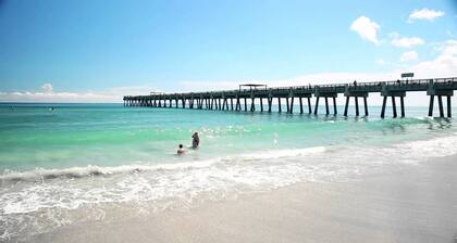 2/2 Luxury Resort Villa Jupiter Bay near beach