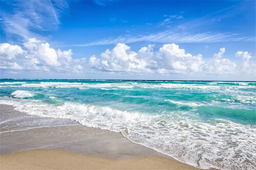  2/2 Luxury Resort Villa  Jupiter Bay near beach  