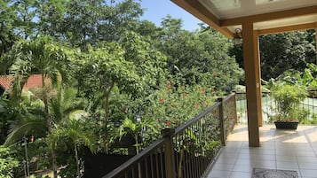 Sta. Teresa | Odadan manzara