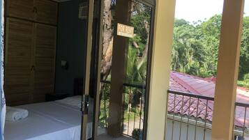 Sta. Teresa | 3 bilik tidur, cadar katil, akses kerusi roda