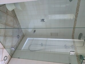 Bathroom - Peregian Beach holiday rental (Peregian Beach)