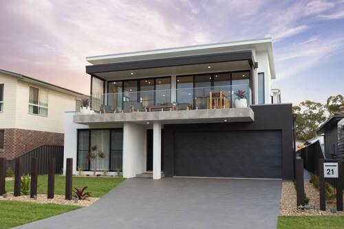 Luxury waterfront home, heated pool, aircon and fireplace in Jervis Bay