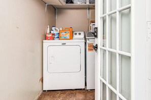 Washer & Dryer - 'St Ceilia' Apt - Walk to Bisbee Attractions! (Bisbee)