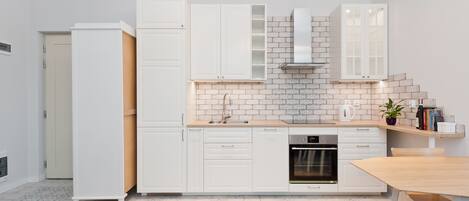 Kühlschrank, Ofen, Geschirrspüler