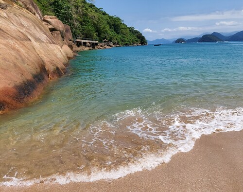 Apartment in Ubatuba city center with ocean view!