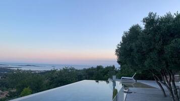 Piscine extérieure, piscine chauffée