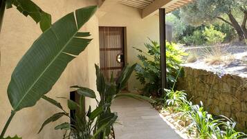 Enceinte de lâhĂ©bergement