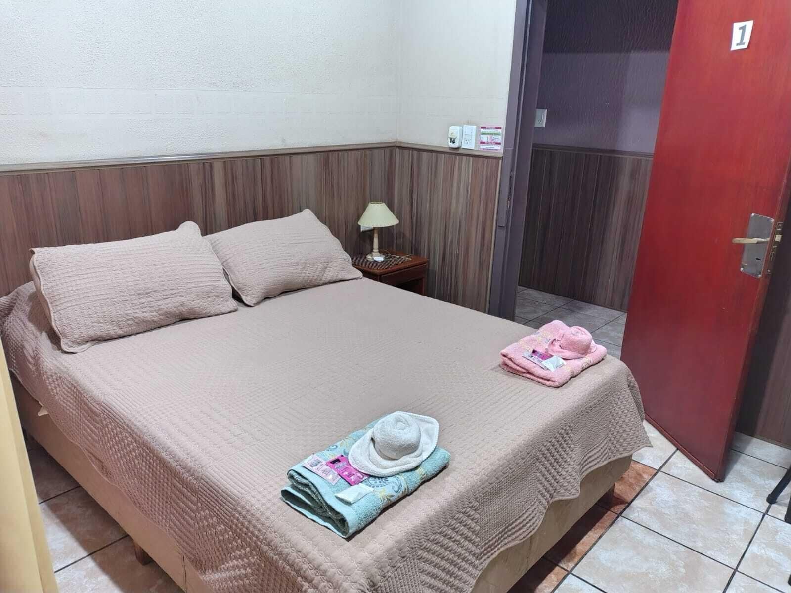 Tweepersoonskamer | Verduisterende gordijnen, gratis wifi