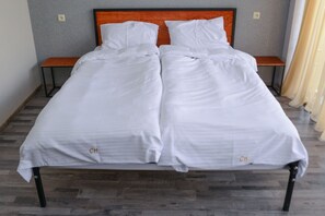Economy Double Room | Free WiFi, bed sheets - Chemodann Kazbegi (Kazbegi)