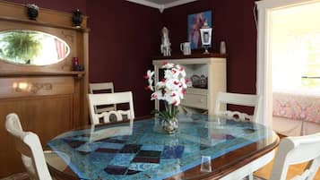 Apartment | In-room dining