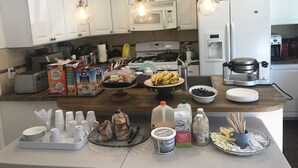 Breakfast area - Paradice Motel (South Lake Tahoe)