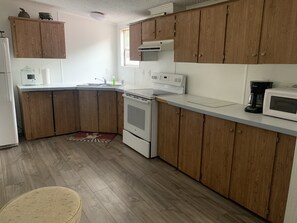 Private kitchen - Ranch Style Home set up (Homosassa)