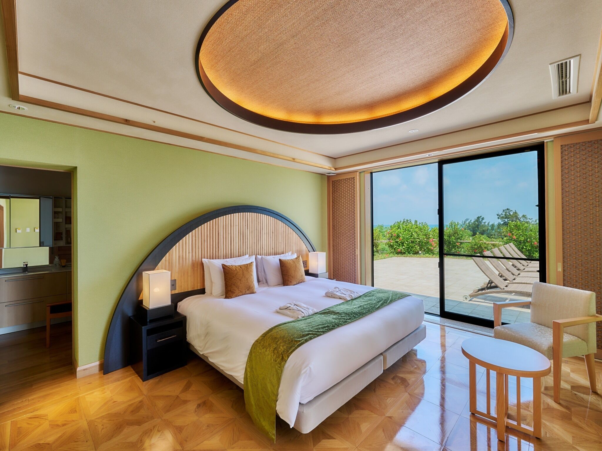 เพรสซิเดนเชียลวิลล่า, ปลอดบุหรี่, ใช้สระว่ายน้ำได้ (House, 100) | เครื่องนอนระดับพรีเมียม, เตียงพร้อมฟูกเสริมที่นอน, ตู้นิรภัยในห้องพัก