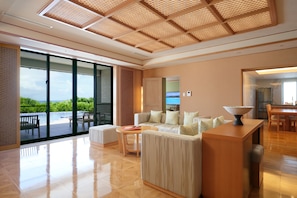 Villa présidentielle, piscine privée (House, 100) | Literie de qualité, lit avec matelas à plateau-coussin, coffre-fort