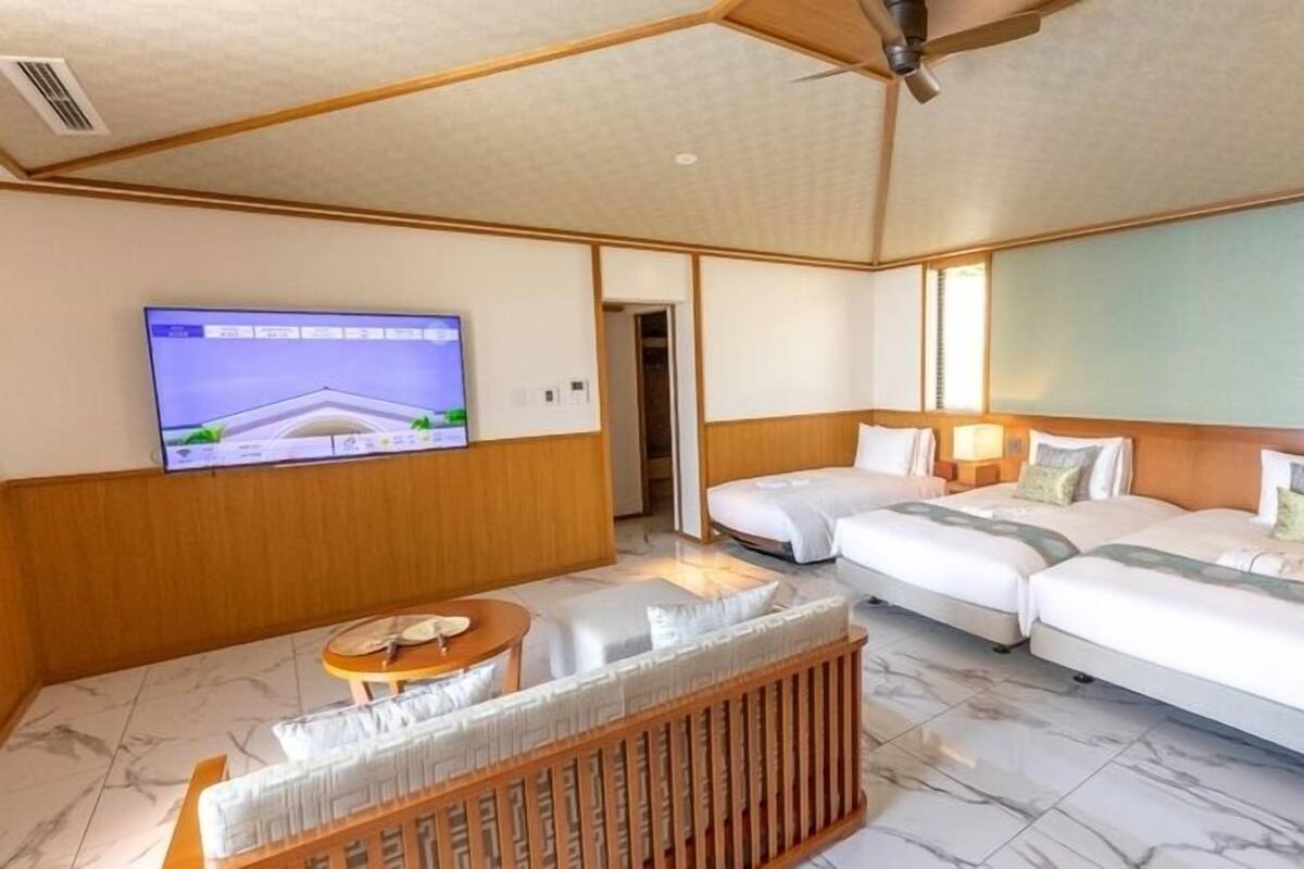 Hochwertige Bettwaren, Pillowtop-Betten, Zimmersafe, Schreibtisch
