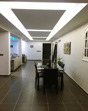 Dining - Villa Sara marrakech (S.Y.B.A.)