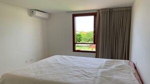 4 Schlafzimmer, Bügeleisen/Bügelbrett, kostenloses WLAN, Bettwäsche