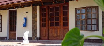 Lodumo Guest House B&B