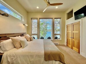 4 Schlafzimmer, Bügeleisen/Bügelbrett, Reisekinderbett, WLAN