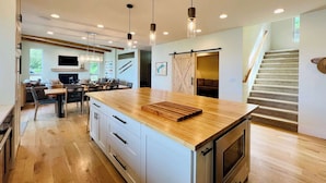 Dining - Paradise Found, Modern Dream Home on Ashley Lake (Kila)