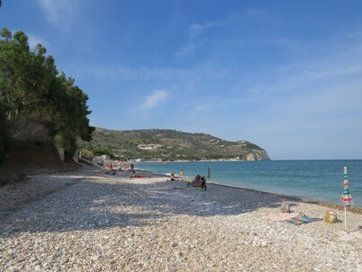 AFE HOLIDAY HOUSE A FEW METERS FROM THE BEACH
