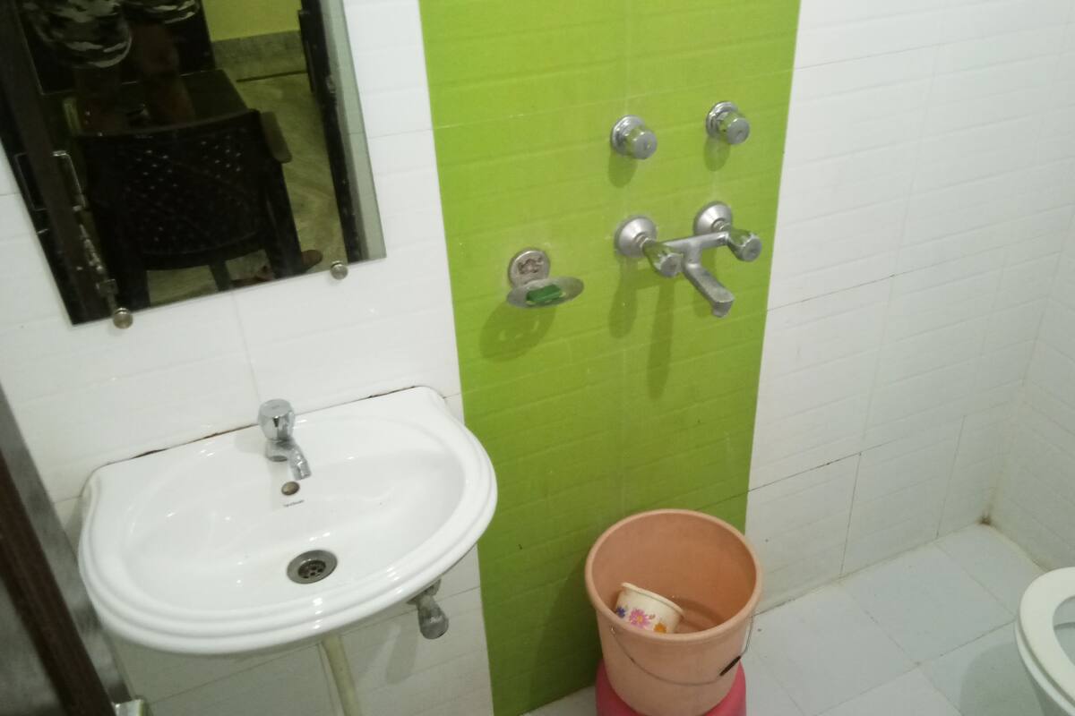 Comfort Double Room, 1 King Bed | Bathroom