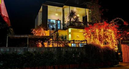 Co To Center Homestay