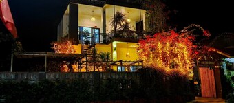 Co To Center Homestay