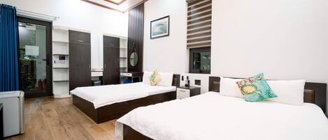 Standard Room | 1 bedroom, desk, blackout drapes, soundproofing