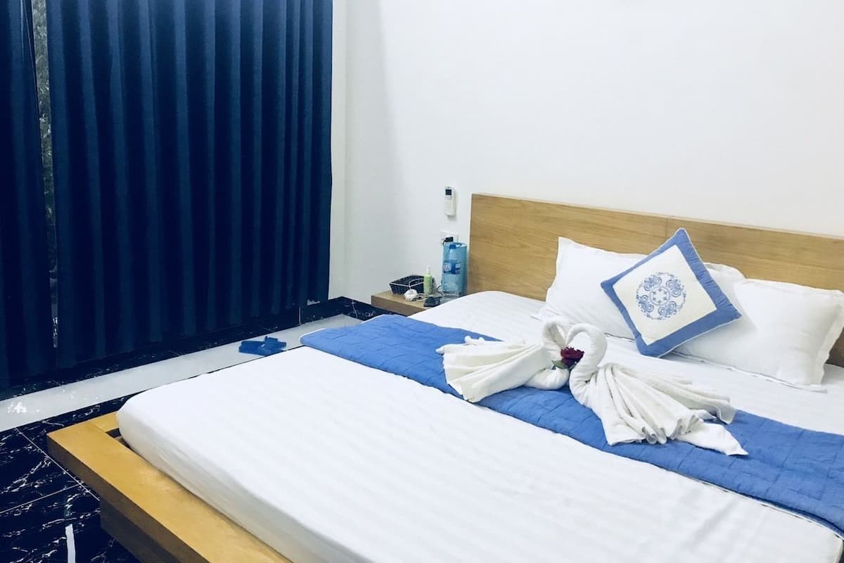 1 habitación, escritorio, cortinas blackout y sistema de insonorización