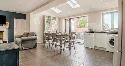 3 bedroom accommodation in Blakeney, near Holt