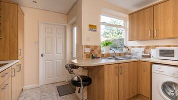 Fridge, microwave, oven, toaster