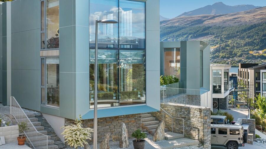 Lanah Residence