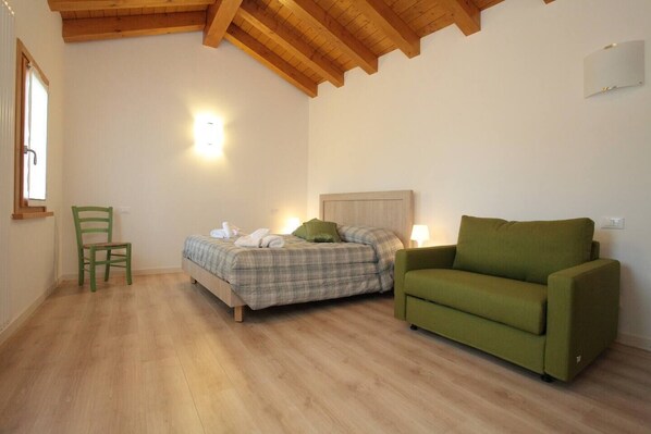 1 sovrum, strykjärn/strykbräda, wi-fi och sängkläder