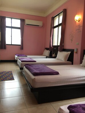 Blackout curtains, soundproofing, free WiFi, bed sheets