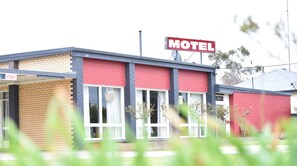 Front of property - Edenhope Motor inn (Edenhope)