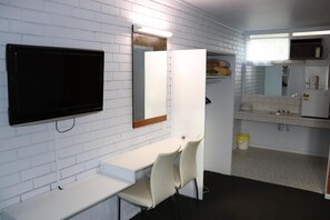 Unclassified image, 4 of 61, button