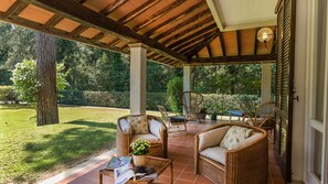 Terrace/patio - Villa La Meridiana 8+1, Emma Villas (Pietrasanta)