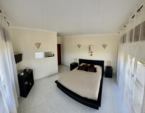 2 Schlafzimmer, Schreibtisch, kostenloses WLAN, Bettwäsche