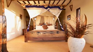 4 bedrooms, Internet, bed sheets
