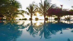 An infinity pool