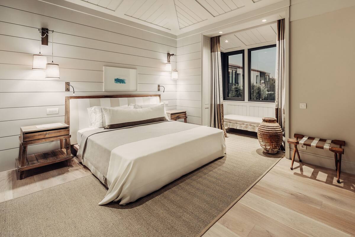 Superior Double Room, Non Smoking, Pool View | Premium bedding, pillowtop beds, minibar, in-room safe