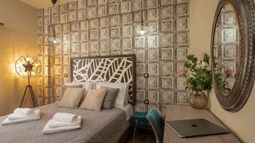 5 bedrooms, in-room safe, iron/ironing board, free WiFi