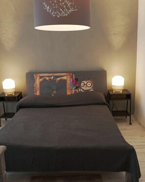 コンフォート ダブルルーム | テンピュール、セーフティボックス (室内)、遮光カーテン、アイロン / アイロン台