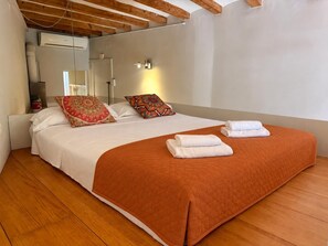 Unclassified image, 4 of 7, button - Chic studio in a perfect location in Barcelona (Barcelona)