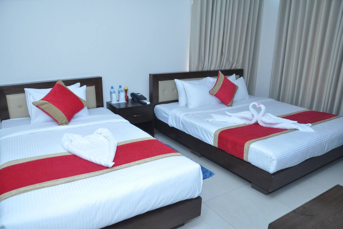 Deluxe Double or Twin Room, Non Smoking | In-room safe, blackout drapes, soundproofing, iron/ironing board