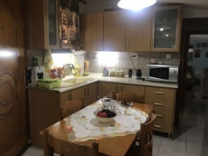 Dining - Angelos дом для отдыха (Rentina)