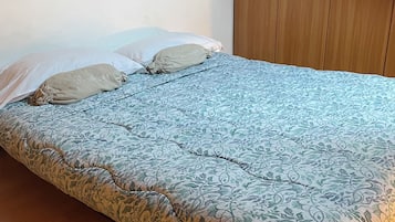 1 bedroom, iron/ironing board, travel crib, WiFi