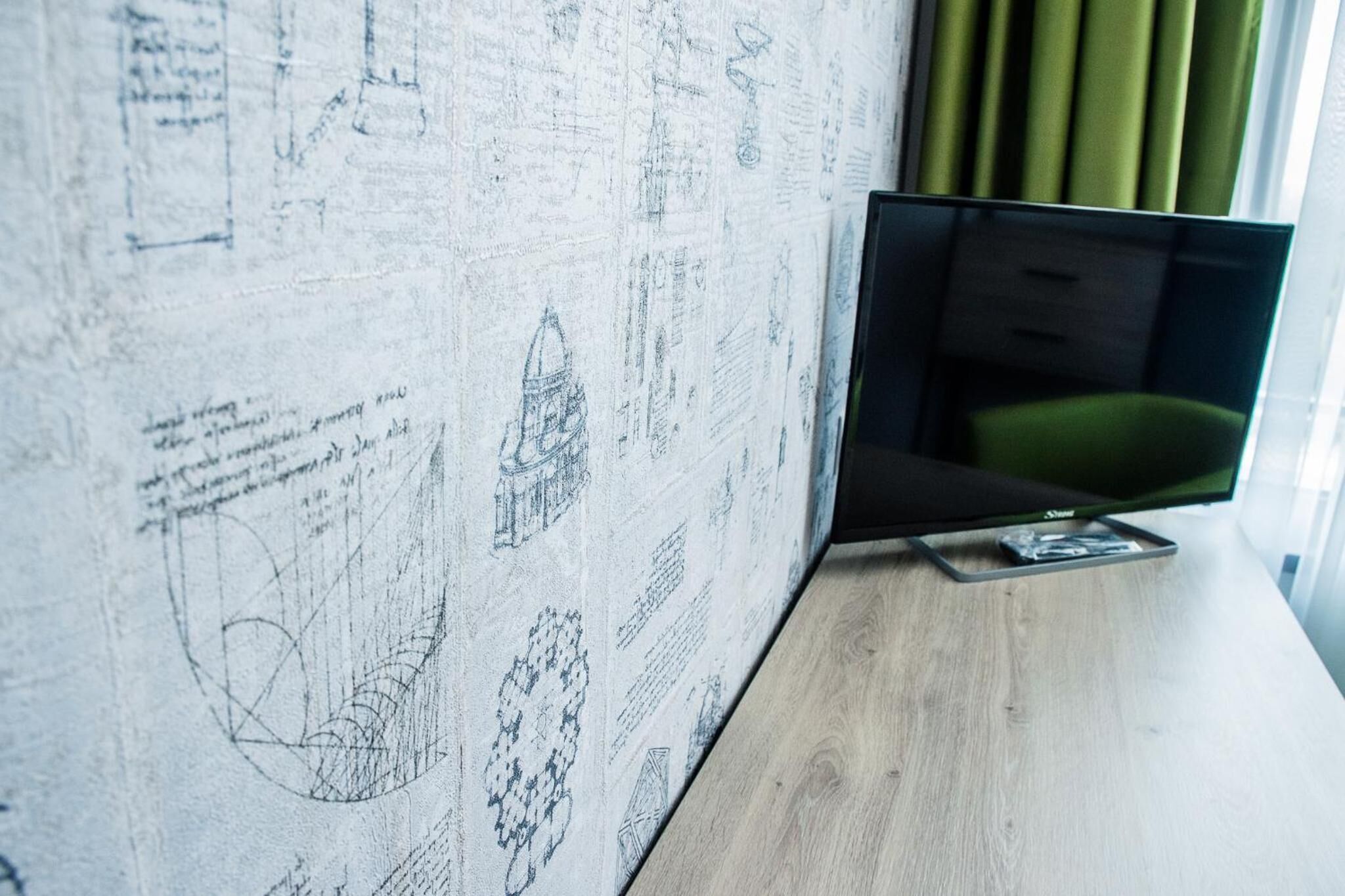 1 bedroom, minibar, desk, laptop workspace