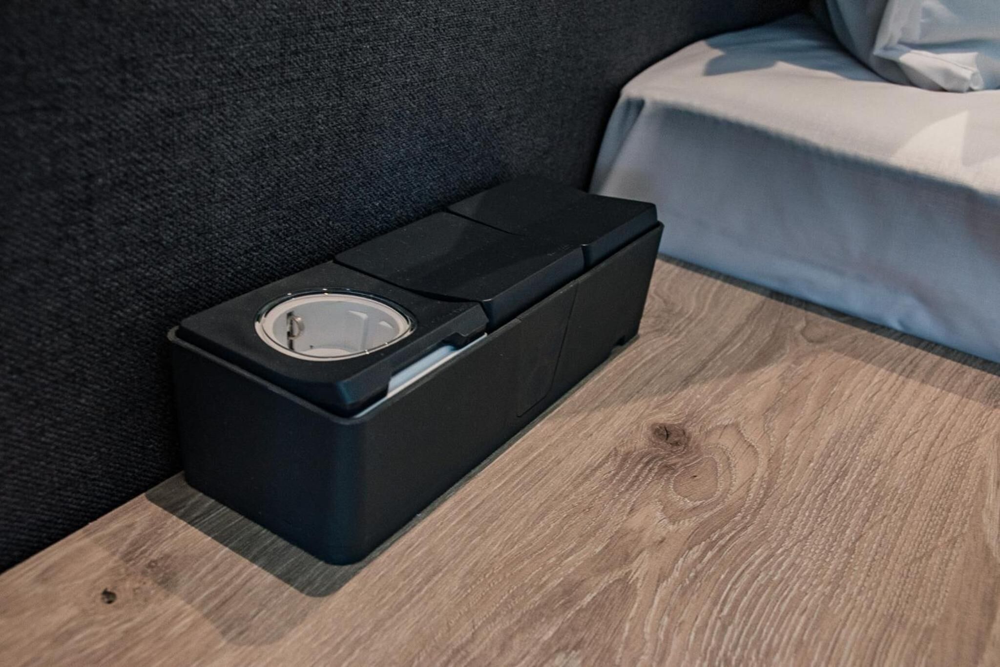 1 bedroom, minibar, desk, laptop workspace